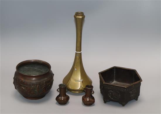 An Oriental bronze vase and two censers tallest 26.5cm